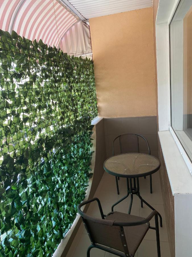 Міні-Готель "Кімната Комфорт" Odessa Exterior foto
